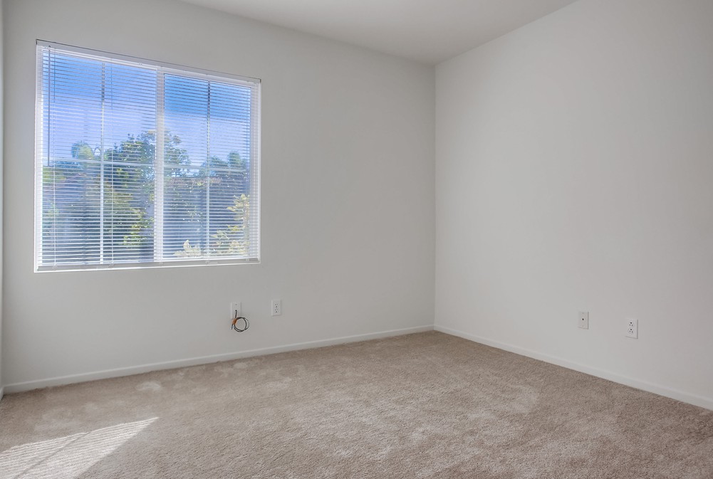 Virtual tour photo 39 of 56 for 11585 Compass Point Dr N