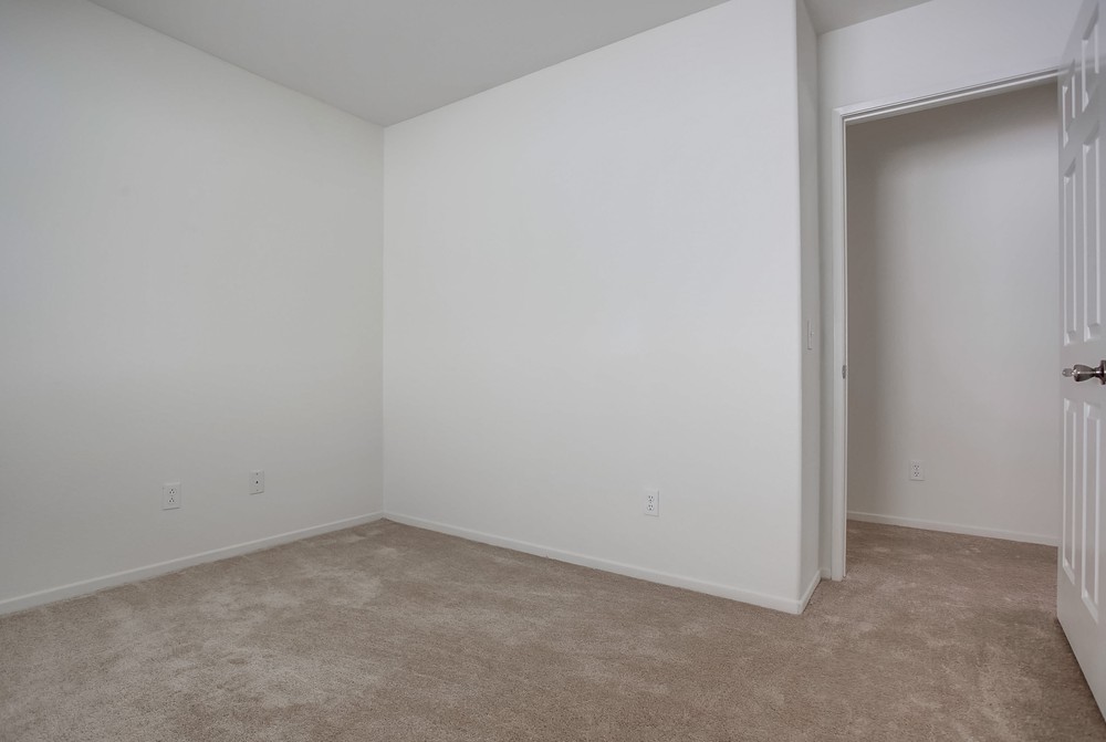 Virtual tour photo 45 of 56 for 11585 Compass Point Dr N
