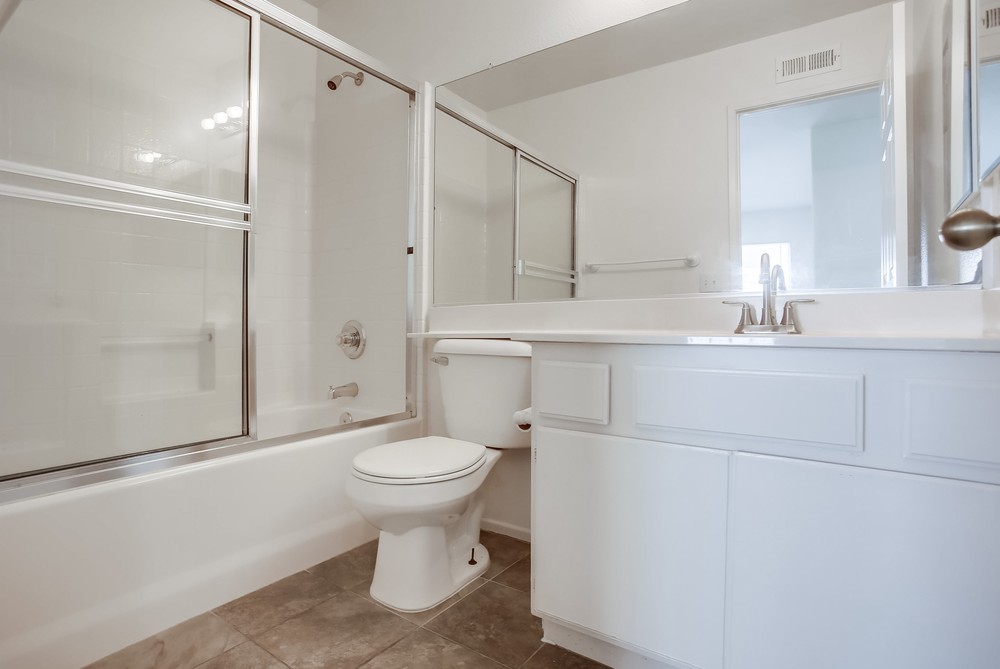 Virtual tour photo 46 of 56 for 11585 Compass Point Dr N