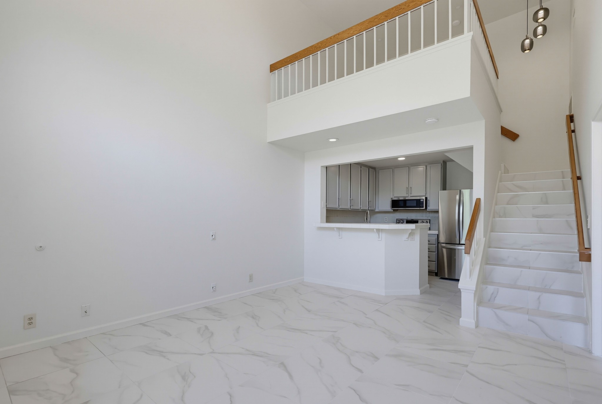 Virtual tour photo 8 of 49 for 11586 Fury Ln Unit 132