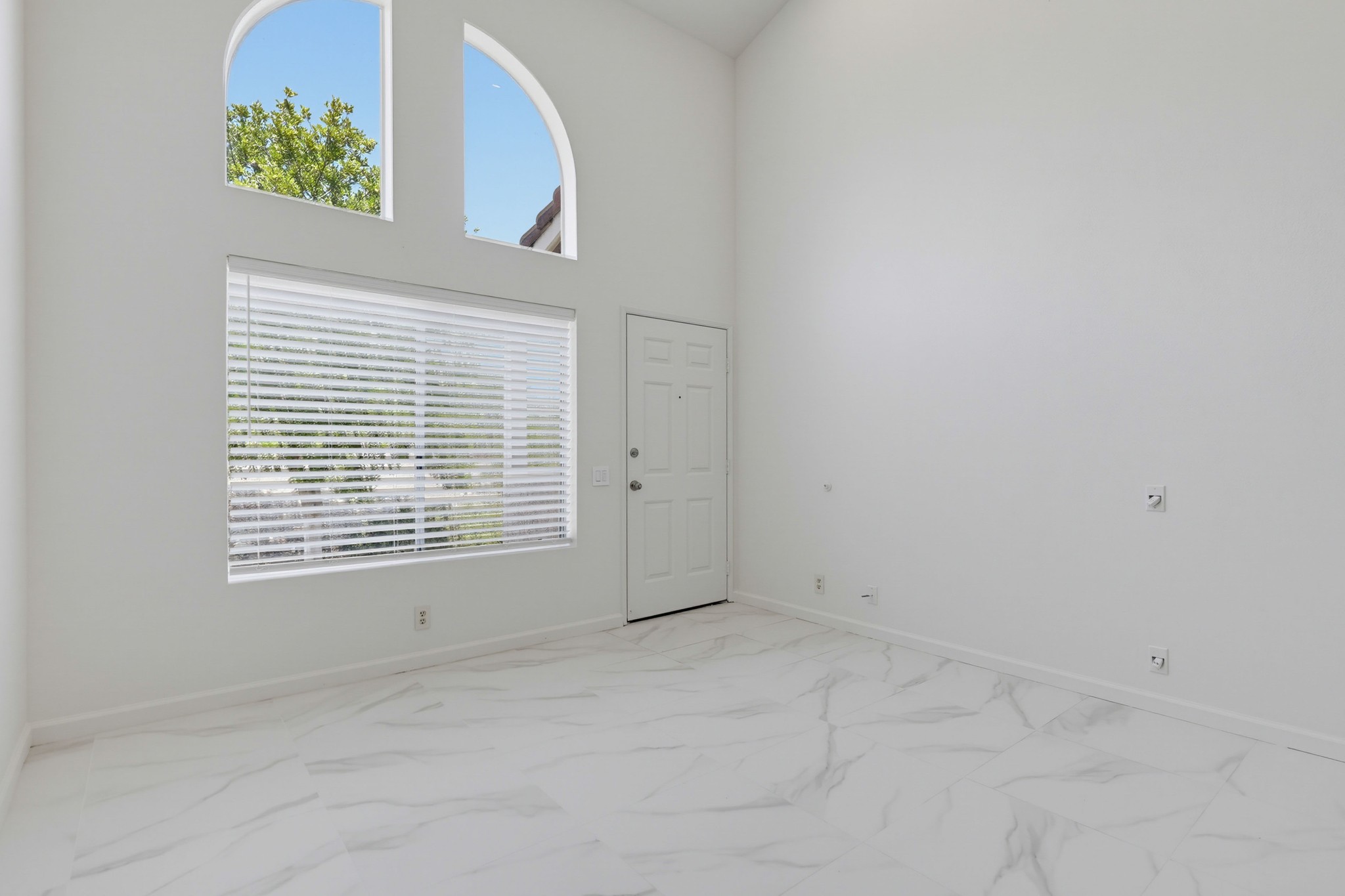 Virtual tour photo 12 of 49 for 11586 Fury Ln Unit 132