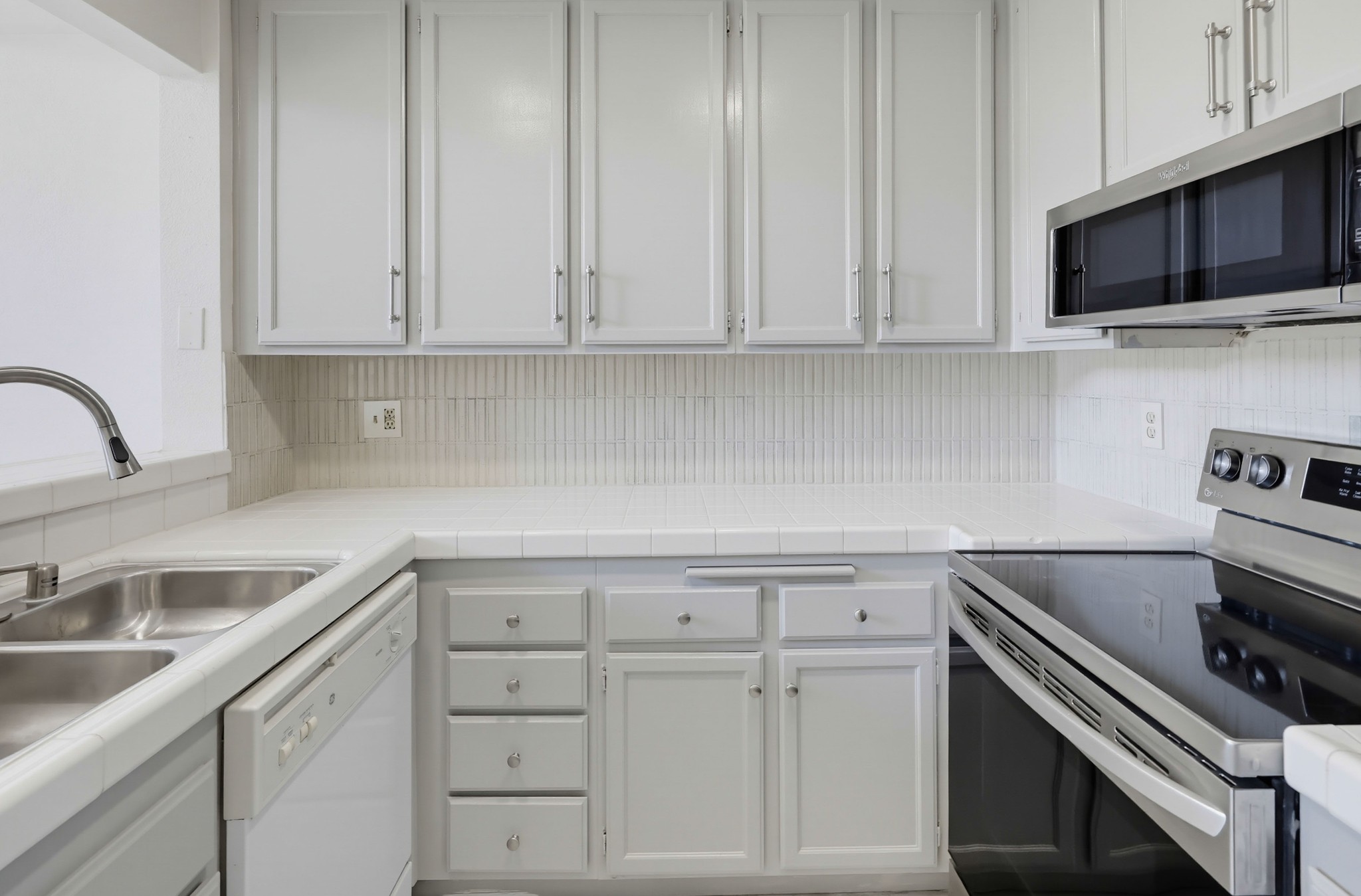 Virtual tour photo 16 of 49 for 11586 Fury Ln Unit 132