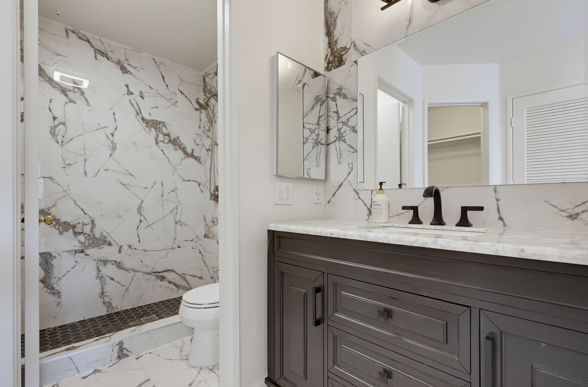 Virtual tour photo 28 of 49 for 11586 Fury Ln Unit 132