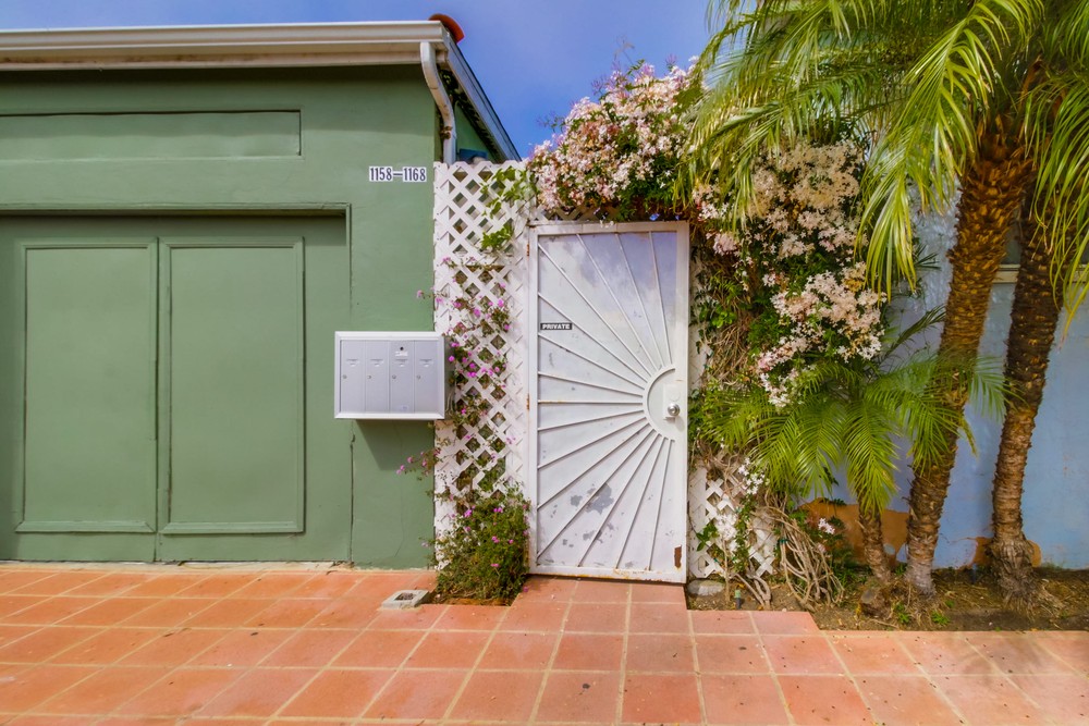 Virtual tour photo 4 of 37 for 1160 Felspar St