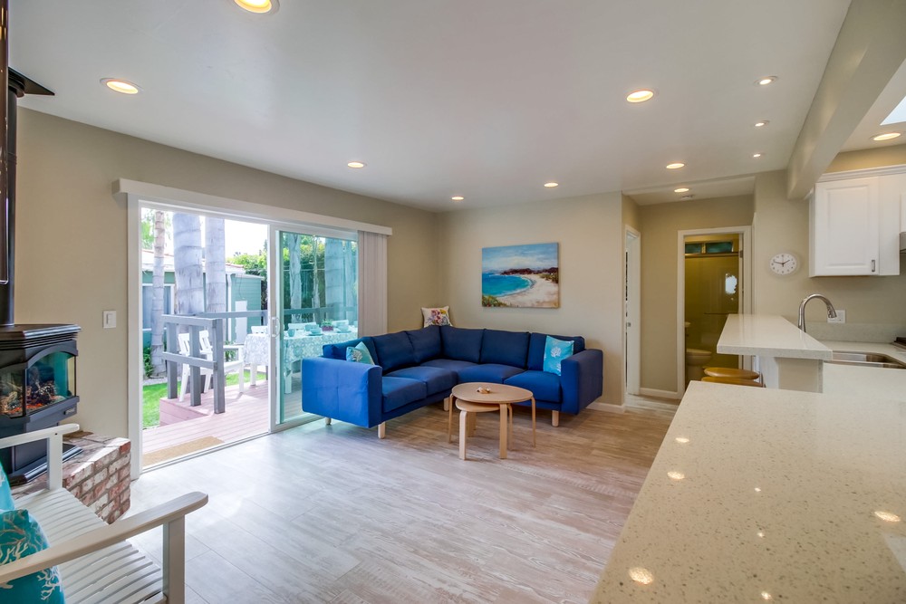 Virtual tour photo 7 of 37 for 1160 Felspar St