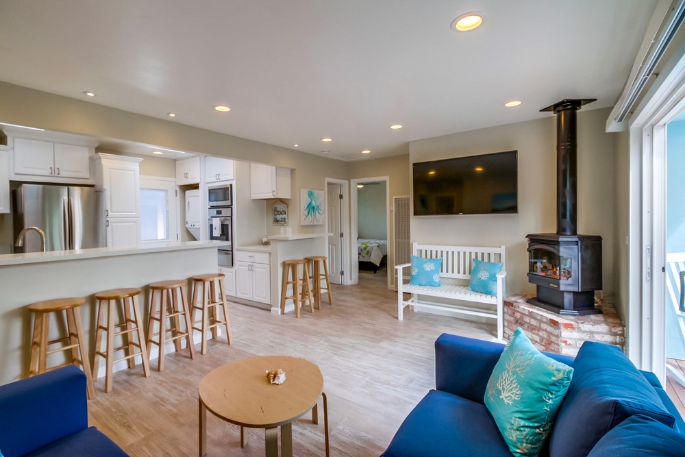 Virtual tour photo 8 of 37 for 1160 Felspar St