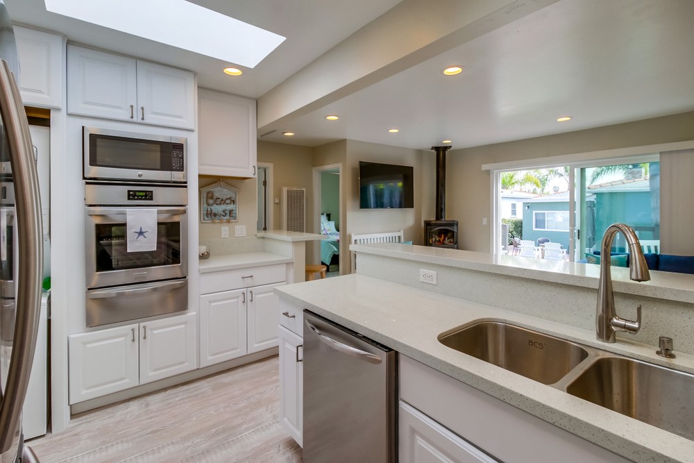 Virtual tour photo 14 of 37 for 1160 Felspar St