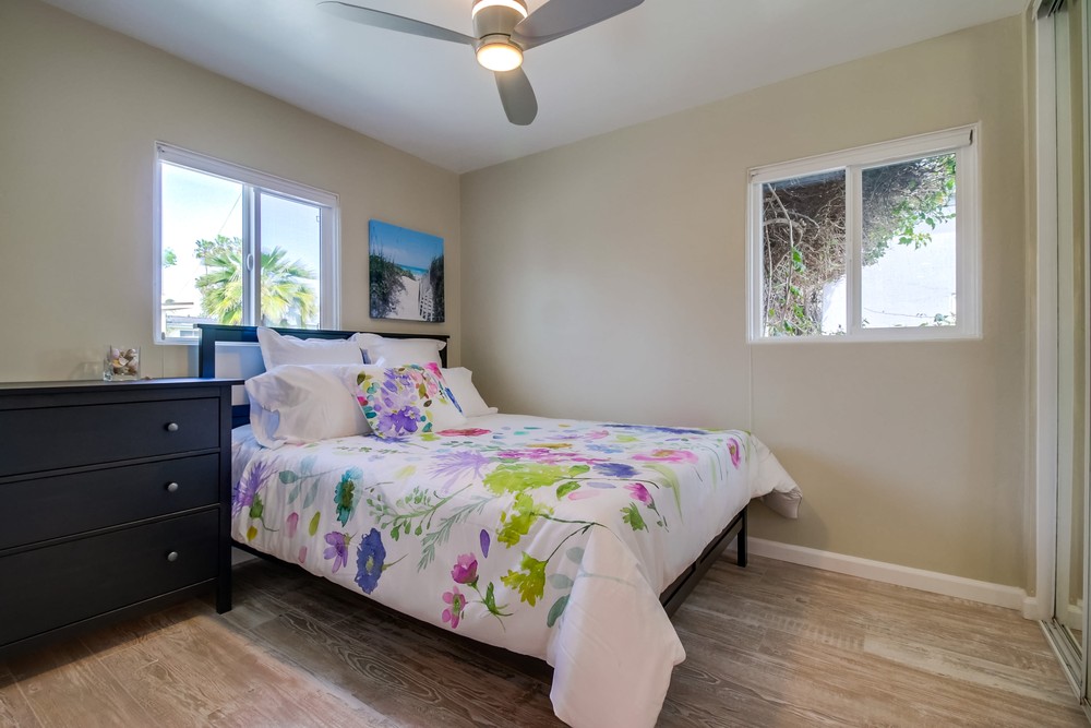 Virtual tour photo 15 of 37 for 1160 Felspar St