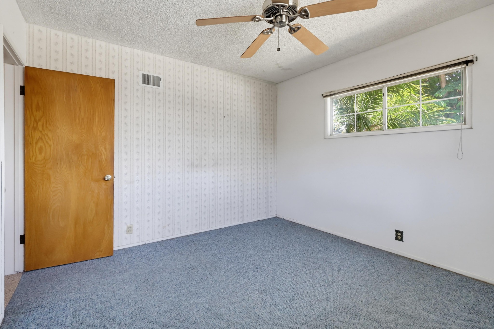 Virtual tour photo 32 of 60 for 11604 Everston St