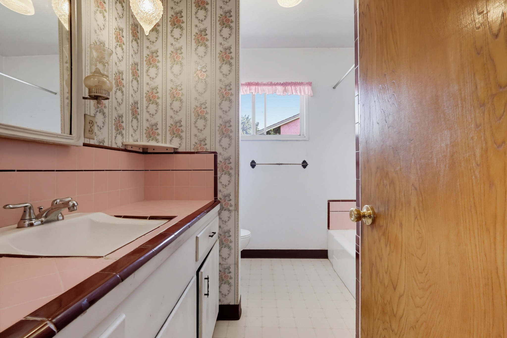 Virtual tour photo 33 of 60 for 11604 Everston St