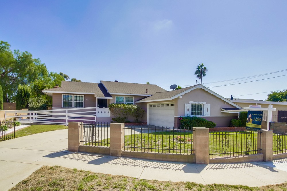 Virtual tour photo 3 of 34 for 1161 Bollenbacher St