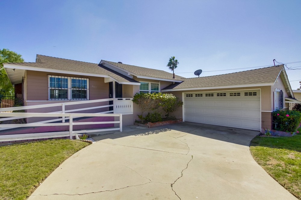 Virtual tour photo 5 of 34 for 1161 Bollenbacher St