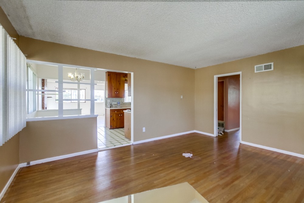 Virtual tour photo 7 of 34 for 1161 Bollenbacher St