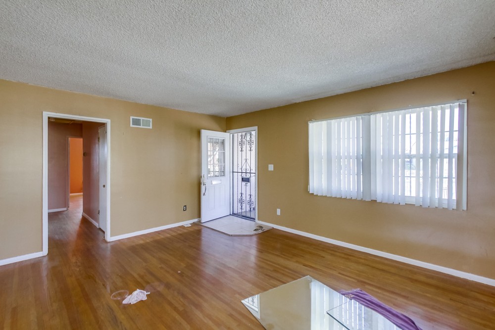 Virtual tour photo 9 of 34 for 1161 Bollenbacher St