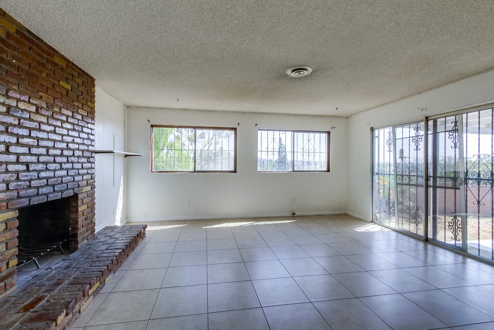 Virtual tour photo 10 of 34 for 1161 Bollenbacher St