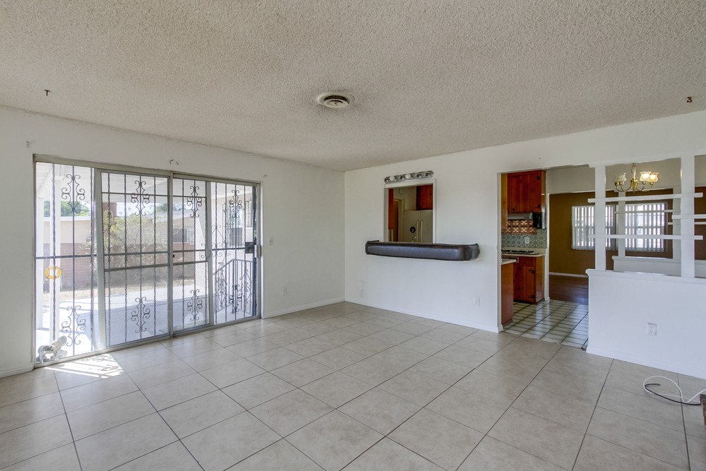 Virtual tour photo 13 of 34 for 1161 Bollenbacher St