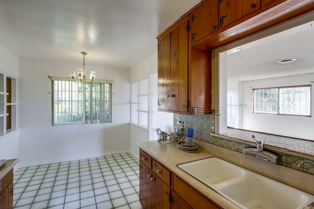 Virtual tour photo 17 of 34 for 1161 Bollenbacher St