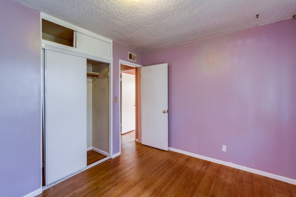 Virtual tour photo 20 of 34 for 1161 Bollenbacher St