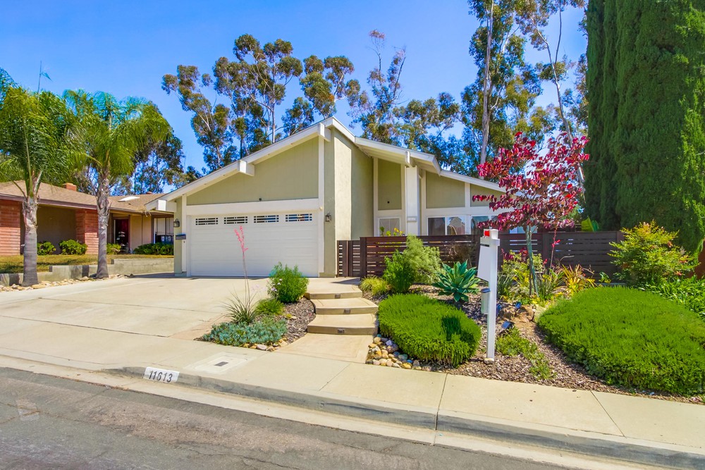 Virtual tour photo 4 of 69 for 11613 La Colina Rd