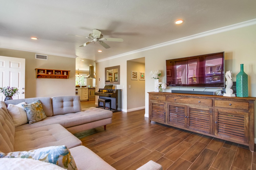 Virtual tour photo 18 of 69 for 11613 La Colina Rd