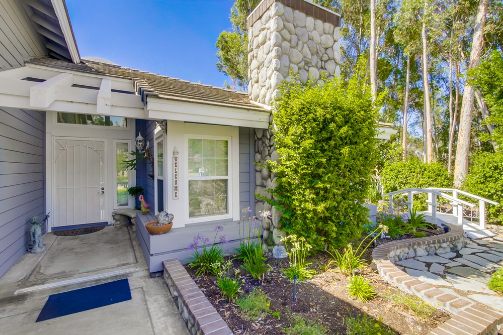 Virtual tour photo 5 of 49 for 11615 Timberlake Dr
