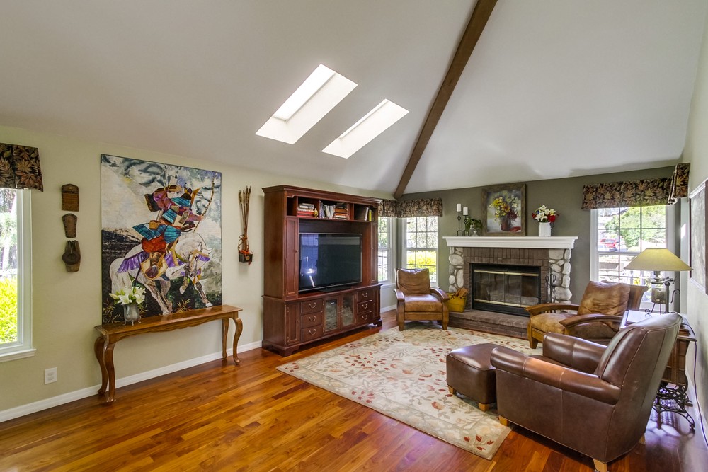 Virtual tour photo 8 of 49 for 11615 Timberlake Dr