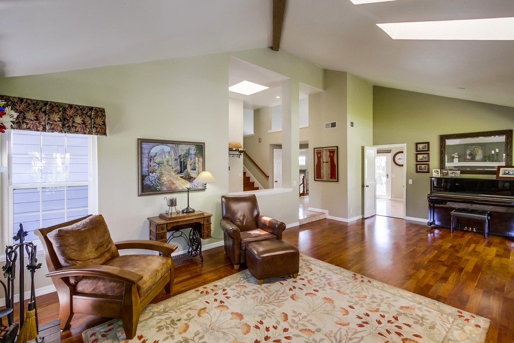 Virtual tour photo 10 of 49 for 11615 Timberlake Dr