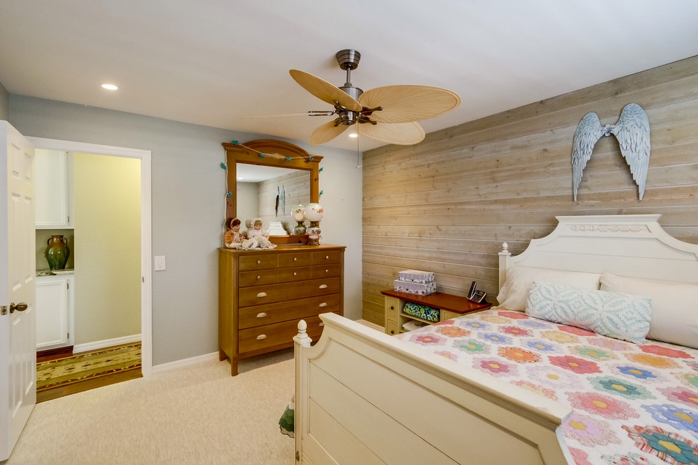 Virtual tour photo 36 of 49 for 11615 Timberlake Dr