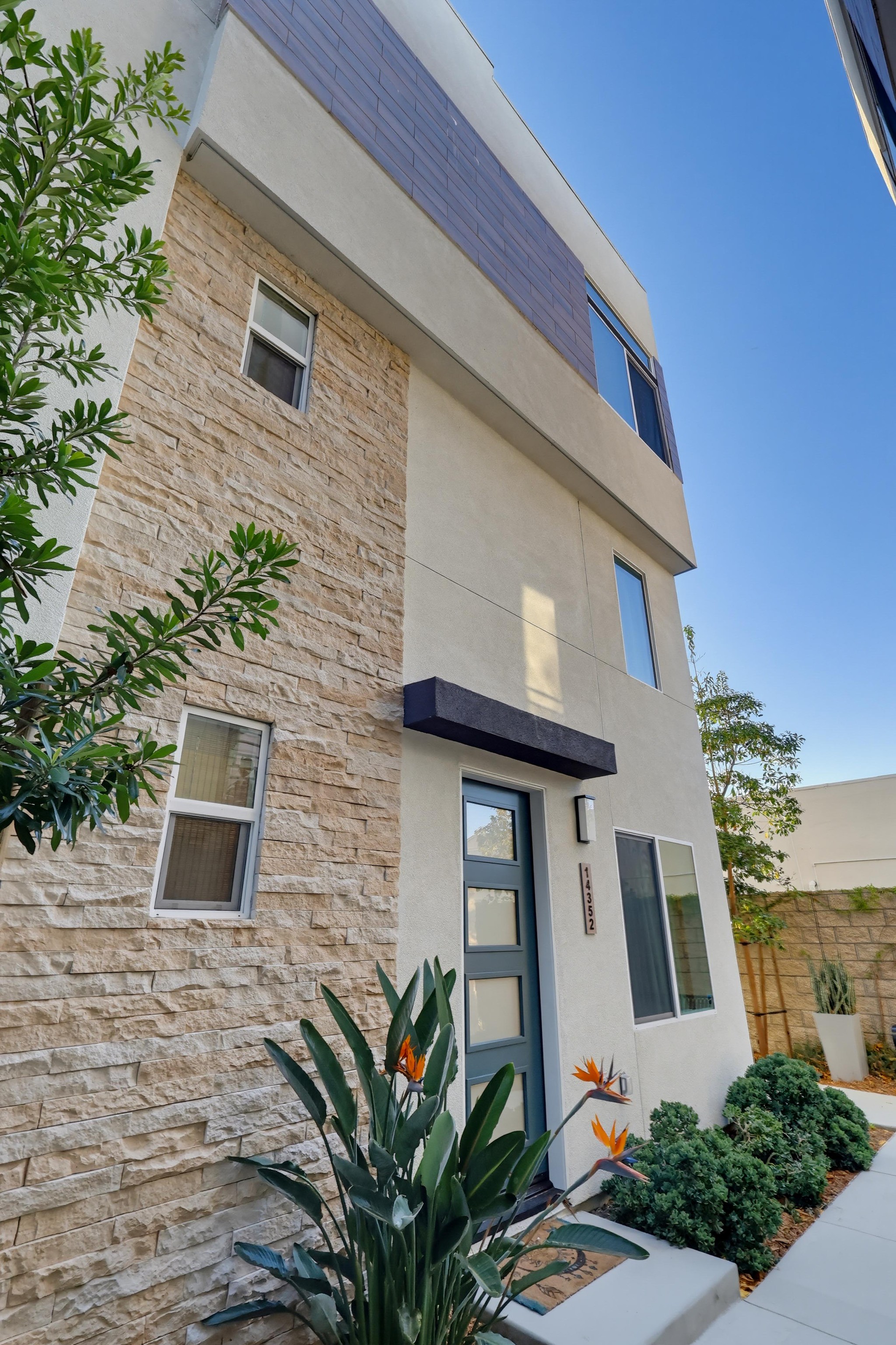 Virtual tour photo 4 of 88 for 11618 Colfax Mdw Ln