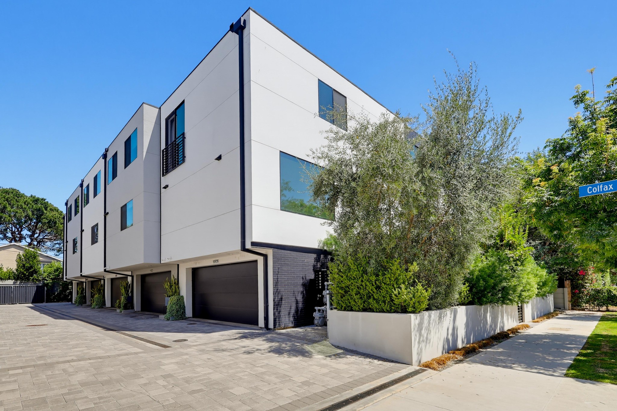 Virtual tour photo 87 of 88 for 11618 Colfax Mdw Ln