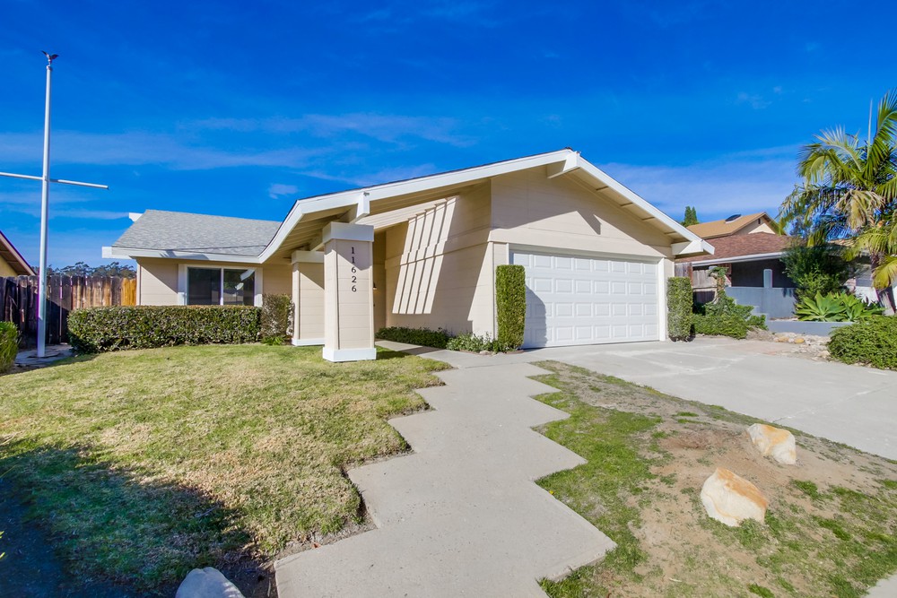 Virtual tour photo 3 of 37 for 11626 La Colina Rd