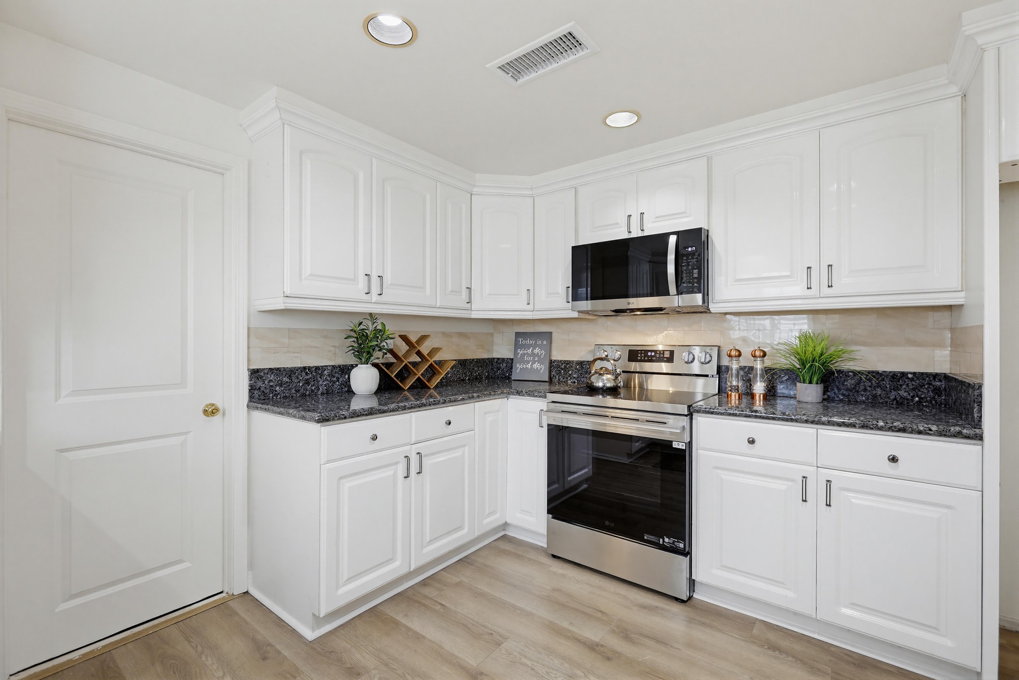 Virtual tour photo 15 of 66 for 1165 N Harding St