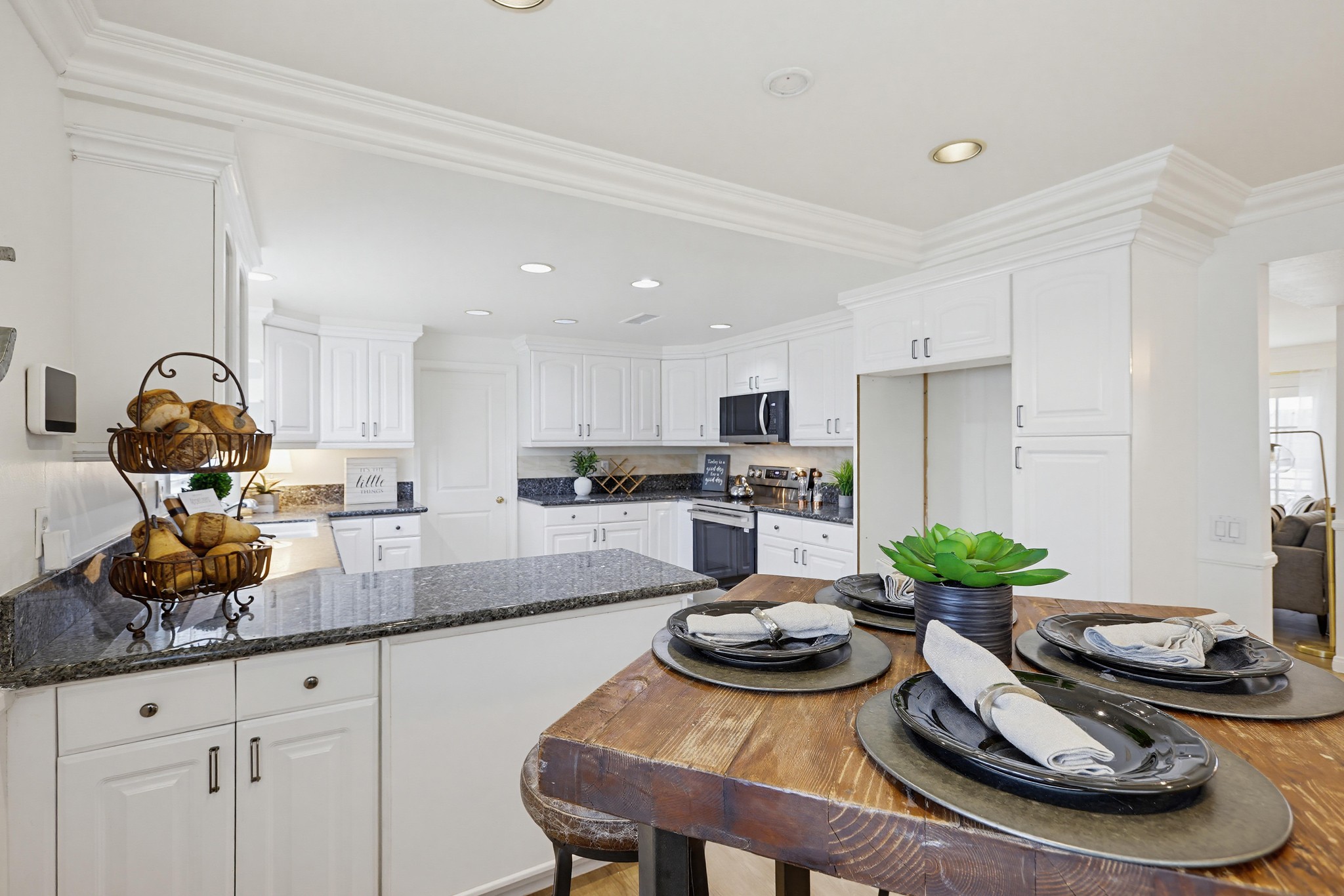 Virtual tour photo 18 of 66 for 1165 N Harding St