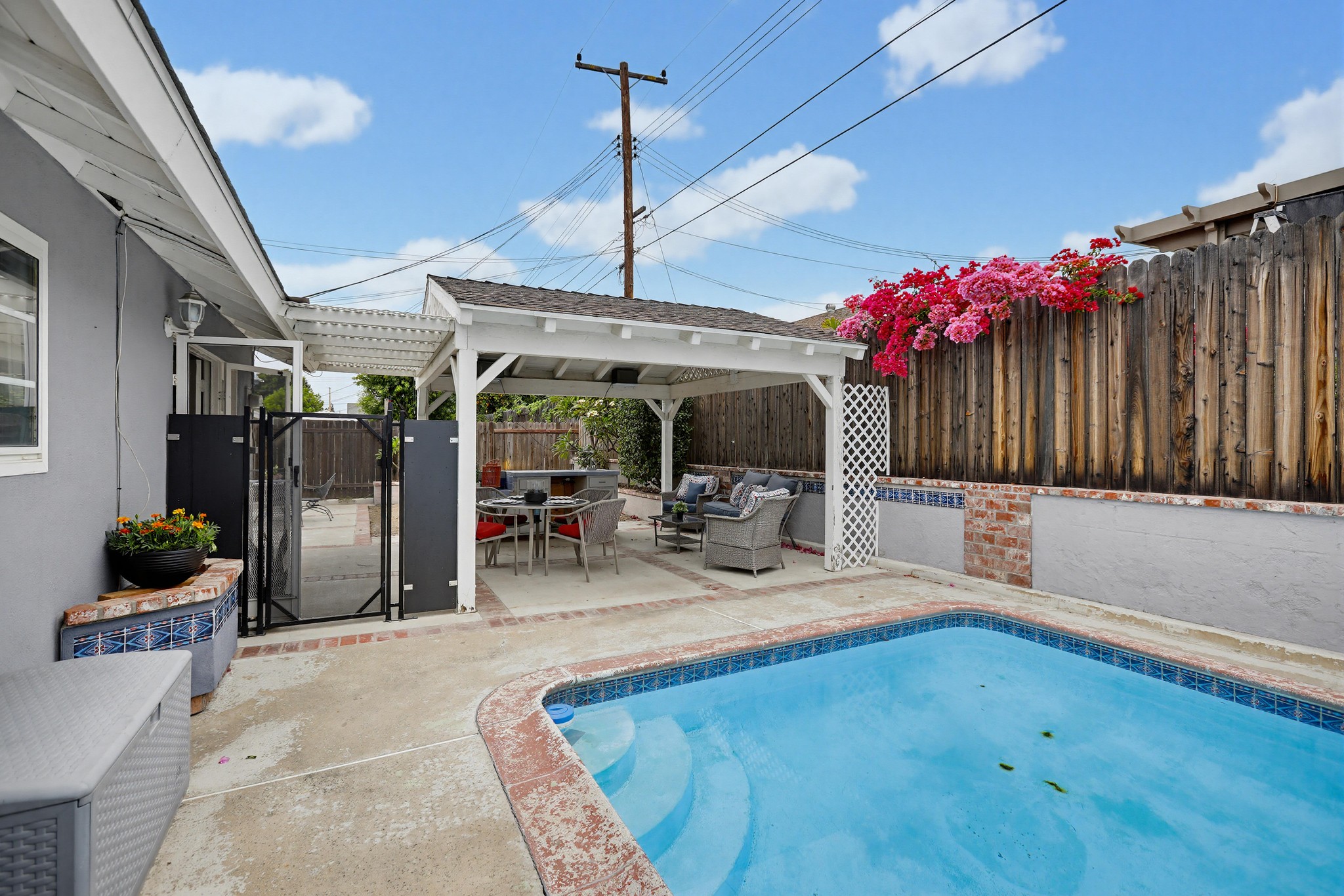 Virtual tour photo 60 of 66 for 1165 N Harding St