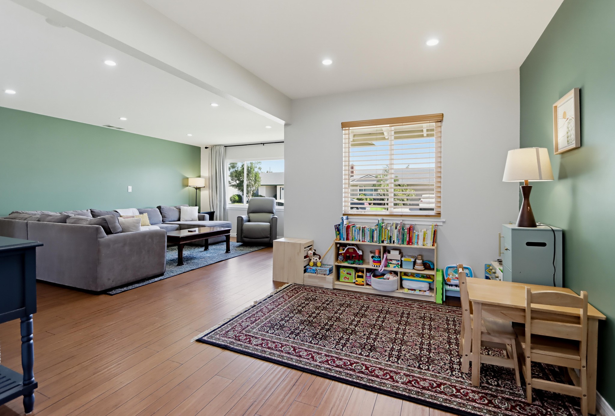 Virtual tour photo 19 of 52 for 1166 16th St