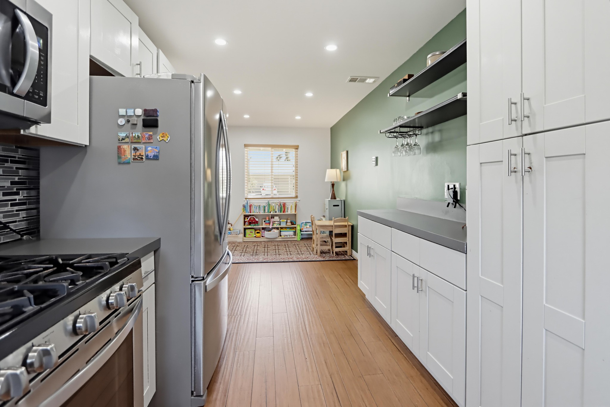 Virtual tour photo 21 of 52 for 1166 16th St