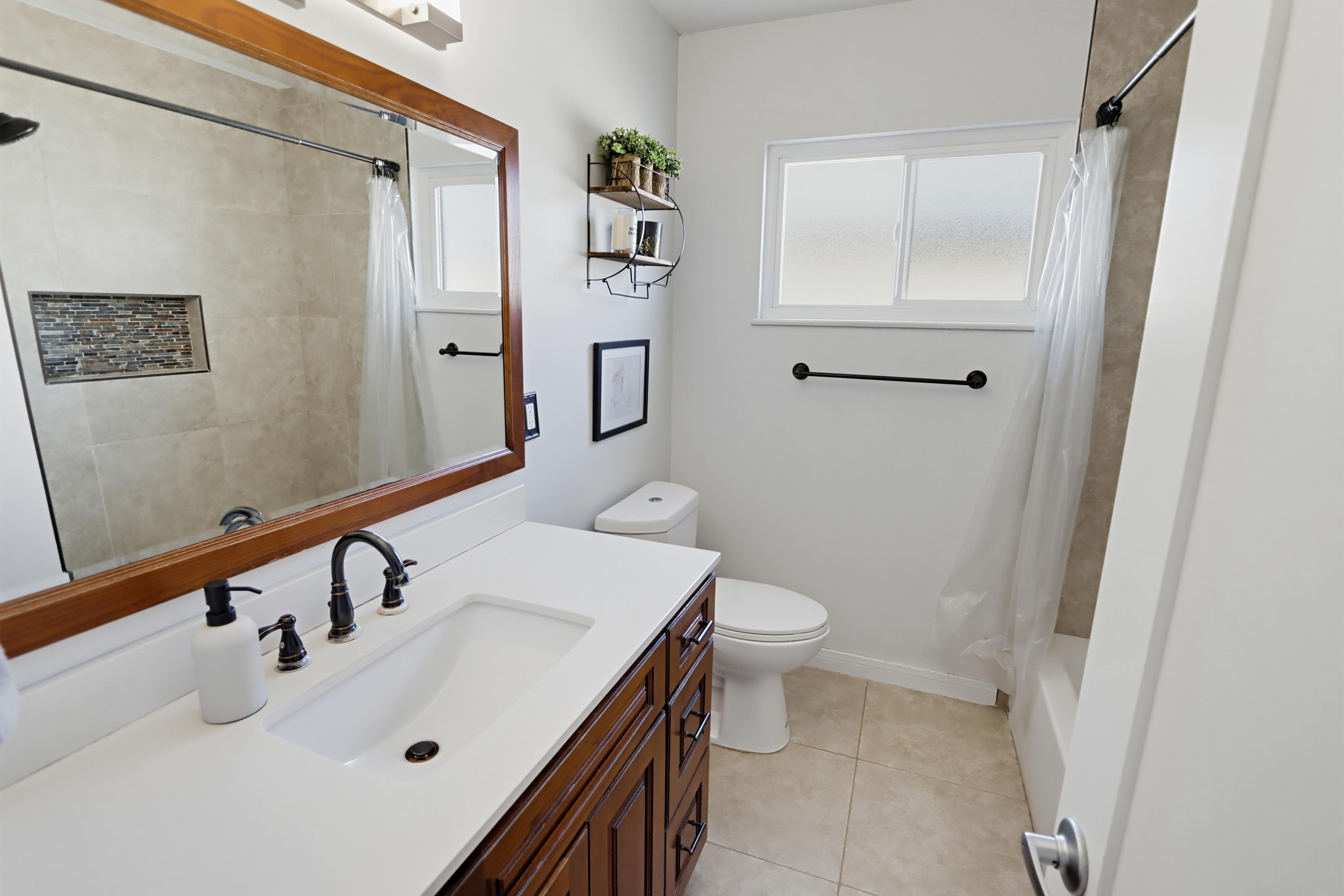 Virtual tour photo 35 of 52 for 1166 16th St