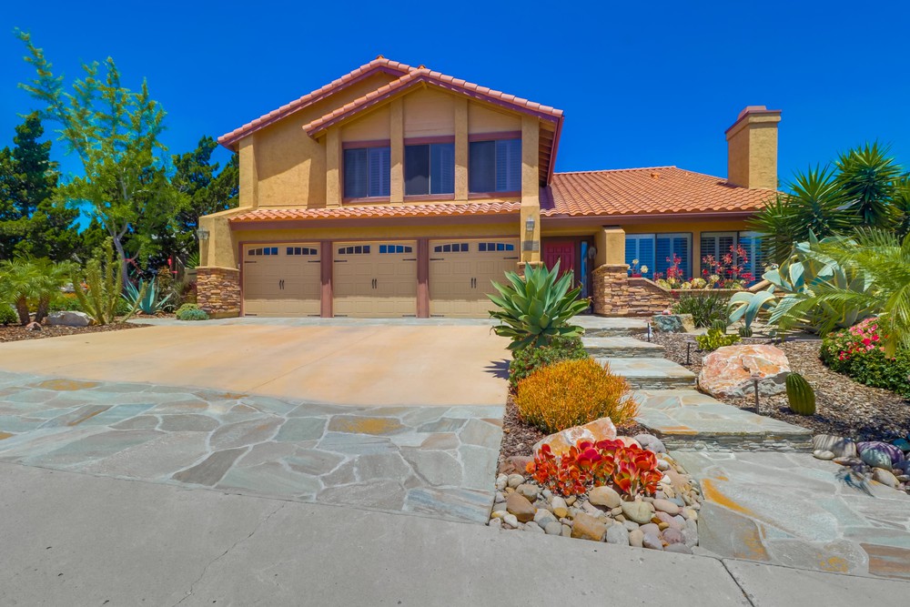 Virtual tour photo 3 of 27 for 11666 Papagallo Ct