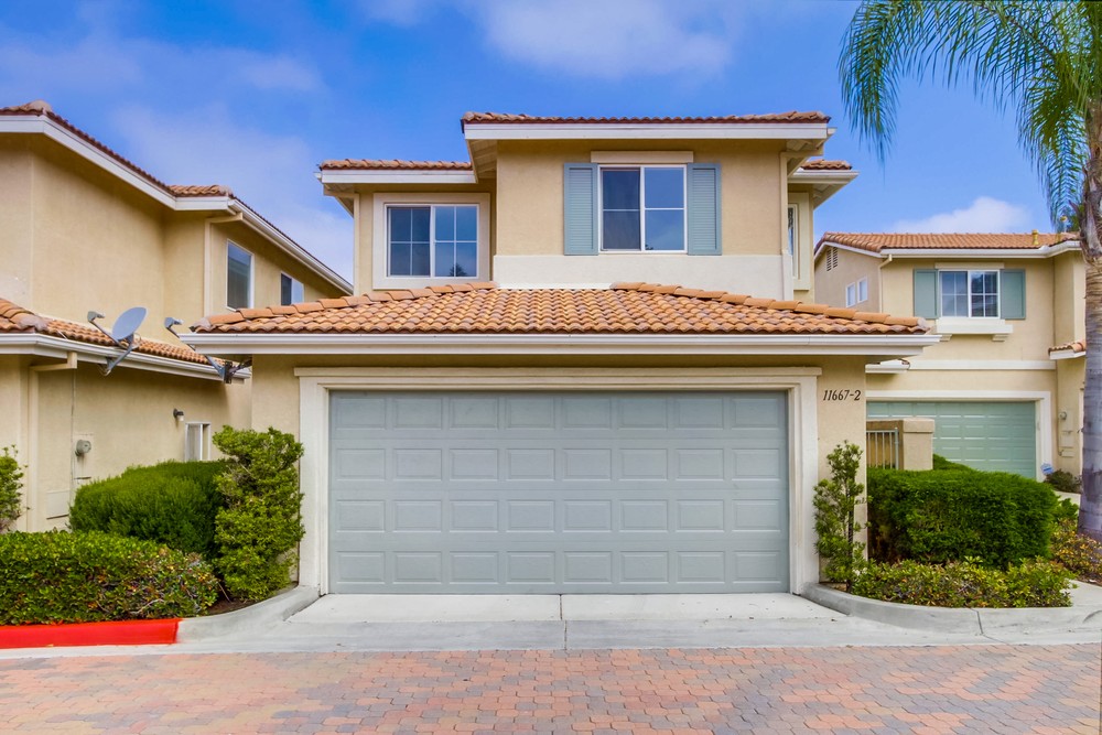Virtual tour photo 3 of 51 for 11667 Compass Point Dr N UNIT 2