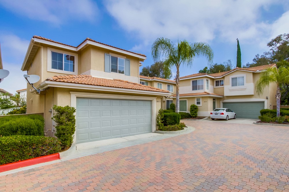 Virtual tour photo 4 of 51 for 11667 Compass Point Dr N UNIT 2