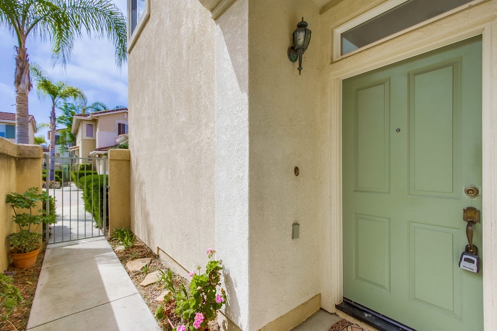 Virtual tour photo 8 of 51 for 11667 Compass Point Dr N UNIT 2