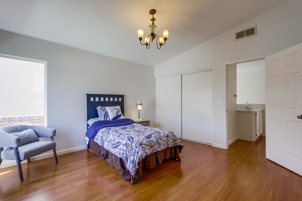 Virtual tour photo 31 of 51 for 11667 Compass Point Dr N UNIT 2