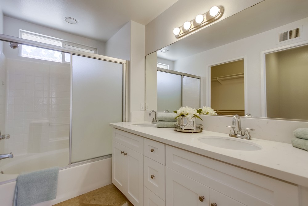 Virtual tour photo 34 of 51 for 11667 Compass Point Dr N UNIT 2