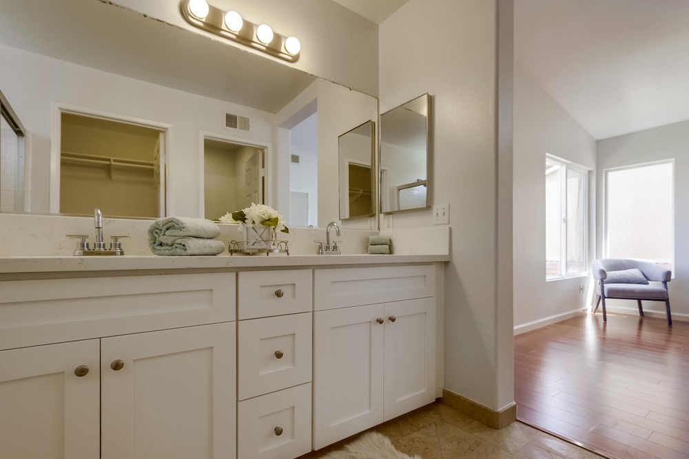 Virtual tour photo 35 of 51 for 11667 Compass Point Dr N UNIT 2