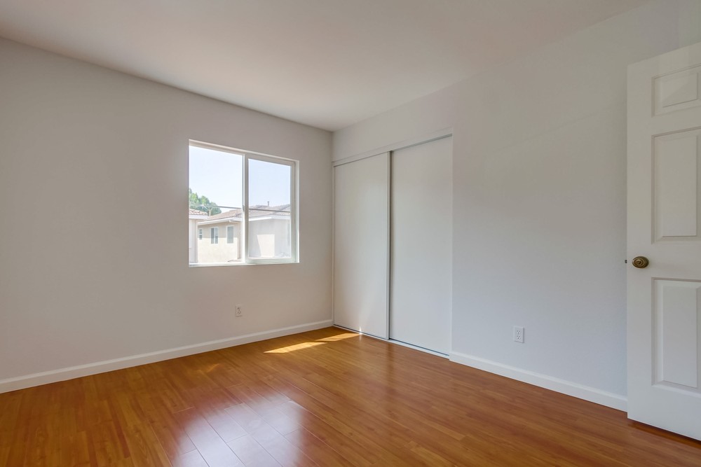 Virtual tour photo 38 of 51 for 11667 Compass Point Dr N UNIT 2