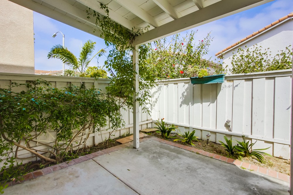 Virtual tour photo 46 of 51 for 11667 Compass Point Dr N UNIT 2