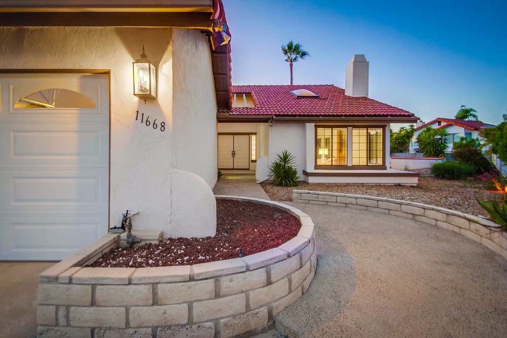 Virtual tour photo 5 of 76 for 11668 Corte Morita