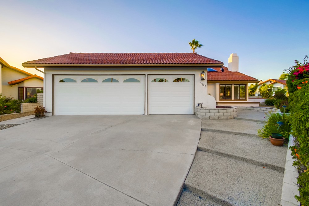 Virtual tour photo 62 of 76 for 11668 Corte Morita