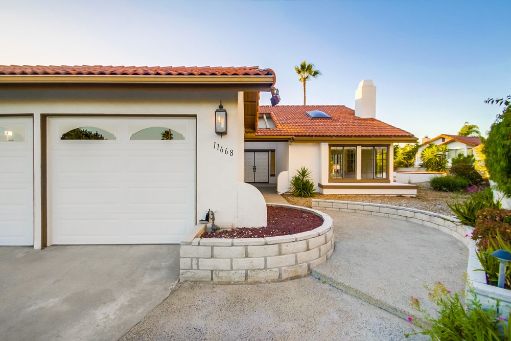 Virtual tour photo 64 of 76 for 11668 Corte Morita