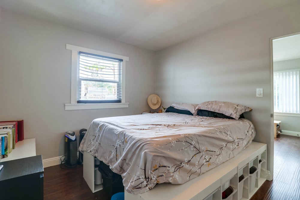 Virtual tour photo 14 of 29 for 1167 20th St